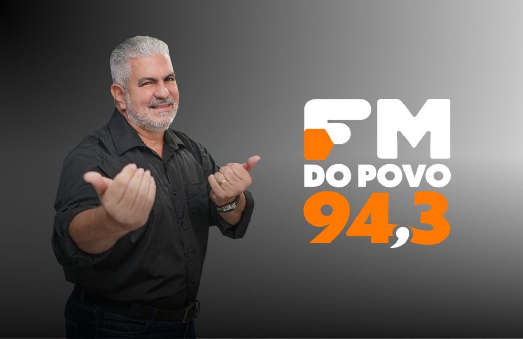 Radialista Fred Lobão, apresentador do programa Show de Notícias da FM do Povo 94,3, que vai ao ar de segunda a sexta-feira, às 17h.